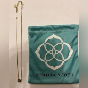 Kendra Scott Mabel Pendant Necklace in Gold
